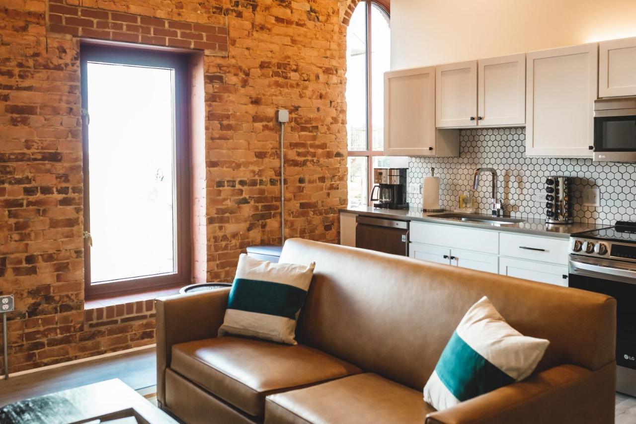 Three Trails Apartment Elkin Bagian luar foto