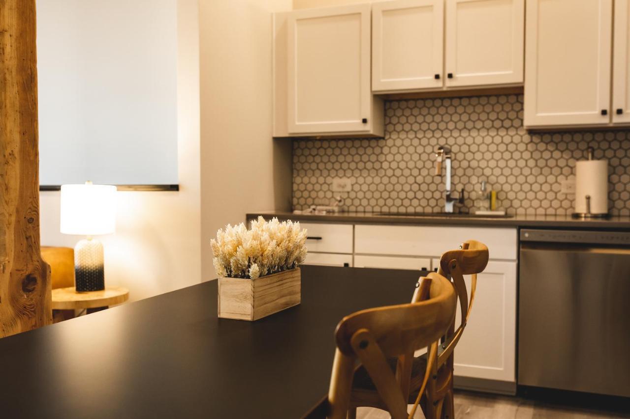 Three Trails Apartment Elkin Bagian luar foto